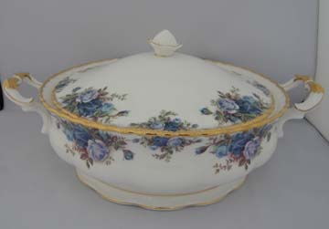 Royal Albert Moonlight Rose Vegetable Bowl - Covered