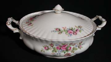 Royal Albert Moss Rose Vegetable Bowl - Covered