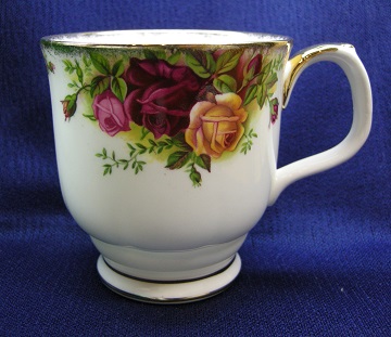 Royal Albert Old Country Roses - Made In England Mug