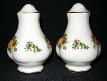 Royal Albert Old Country Roses - Made In England Salt & Pepper Set - Christmas