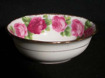 Royal Albert Old English Rose Sugar Bowl