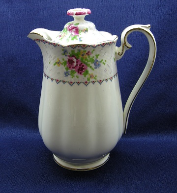 Royal Albert Petit Point H2o Pot