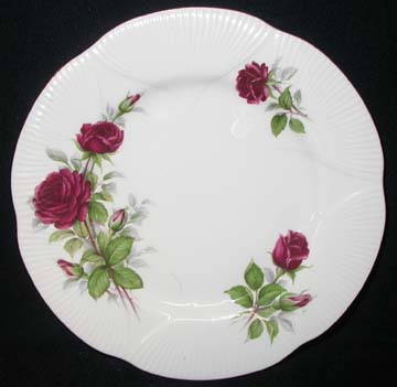 Royal Albert Royal Canadian Rose Plate - Dinner