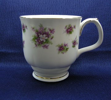 Royal Albert Sweet Violets Mug