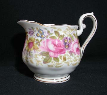 Royal Albert Serena Creamer - Large