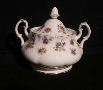 Royal Albert Sweet Violets Sugar Bowl & Lid