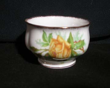 Royal Albert Tea Rose Sugar Bowl - Small/Open