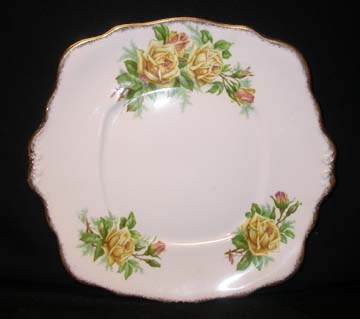 Royal Albert Tea Rose Plate - Cake/Handled