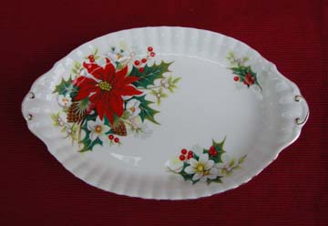 Royal Albert Yuletide Tray - Regal