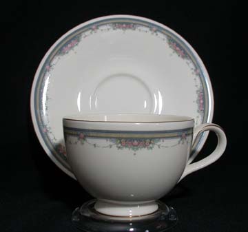 Royal Doulton Albany H5121 Cup & Saucer