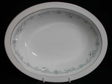 Royal Doulton Angelique H4997 Vegetable Bowl - Oval