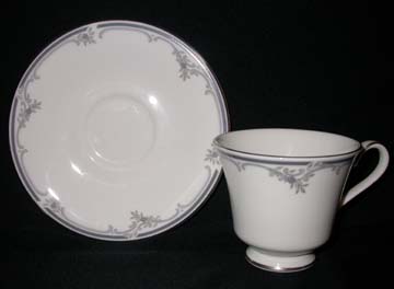 Royal Doulton Belton H5132 Cup & Saucer