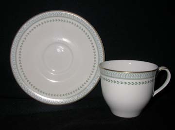 Royal Doulton Berkshire TC1021 Cup & Saucer