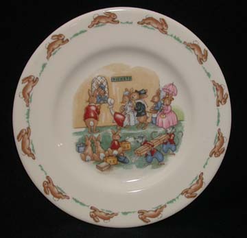 Royal Doulton Bunnykins 18 - Plate - Ticket Queue