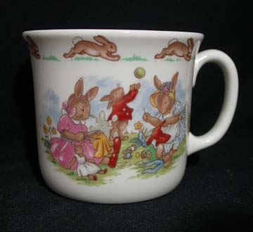 Royal Doulton Bunnykins 2 - Hug A Mug/One Handle - Dress Making