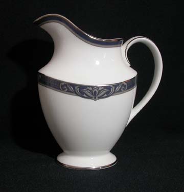 Royal Doulton Byron H5268 Creamer - Large