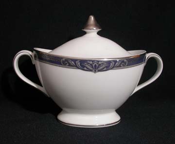 Royal Doulton Byron H5268 Sugar Bowl & Lid