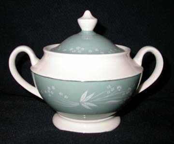 Royal Doulton Cascade D6457 Sugar Bowl & Lid