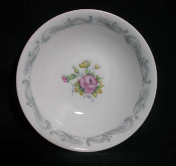 Royal Doulton Chantilly Rose H4857 Bowl - Fruit Nappie