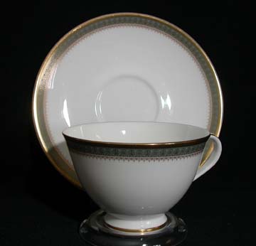 Royal Doulton Clarendon H4993 Cup & Saucer