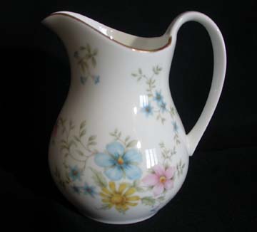 Royal Doulton Elegy H5044 Creamer - Large