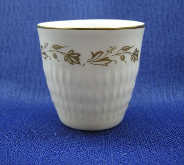 Royal Doulton Fairfax TC1006 Egg Cup