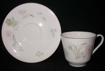 Royal Doulton Flirtation H5043 Cup & Saucer