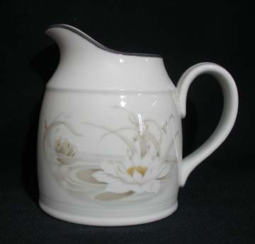 Royal Doulton - Lambethware Hampstead LS 1053 - Fresh Flowers Series Creamer - Large