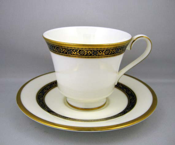 Royal Doulton Harlow H5034 Cup & Saucer