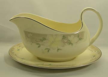 Royal Doulton Kathleen  H5091 Gravy Boat & Underplate