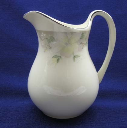 Royal Doulton Kathleen  H5091 Creamer - Large