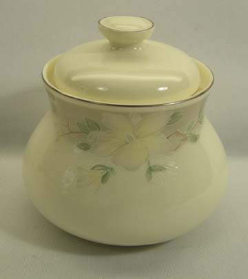 Royal Doulton Kathleen  H5091 Sugar Bowl & Lid