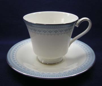 Royal Doulton Lorraine H5033 Cup & Saucer