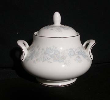 Royal Doulton Meadow Mist H5007 Sugar Bowl & Lid