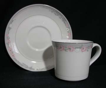 Royal Doulton Park Lane - Fresh Flowers Series Cup & Saucer