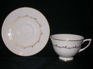 Royal Doulton Rondo H4935 Cup & Saucer