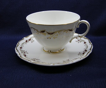 Royal Doulton Strasbourg H4958 Cup & Saucer