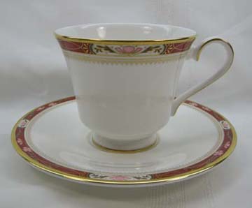 Royal Doulton Sandon  H5172 Cup & Saucer