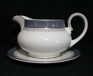 Royal Doulton Sherbrooke H5009 Gravy Boat & Underplate