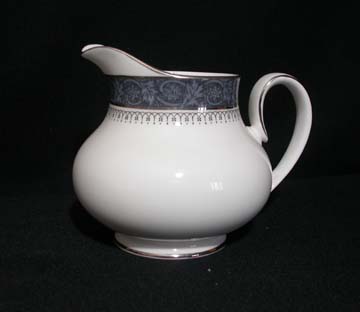 Royal Doulton Sherbrooke H5009 Creamer - Large