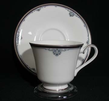 Royal Doulton Sheridan H5168 Cup & Saucer