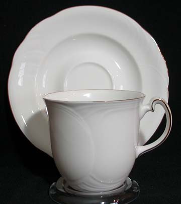 Royal Doulton Tiara H5174 Cup & Saucer