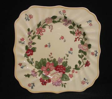 Royal Doulton Wildflower D5273 Plate - Cake