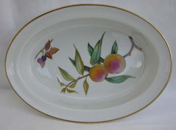 Royal Worcester Evesham Oval Rimmed Baker