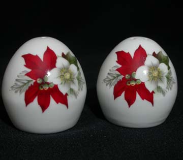 Sandford Christmas Salt & Pepper Set