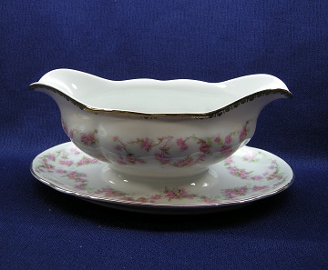 Schumann - Bavaria - Germany Original Bridal Rose Gravy Boat/Attached Underplate