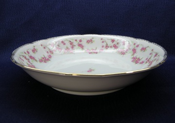 Schumann - Bavaria - Germany Original Bridal Rose Low Soup