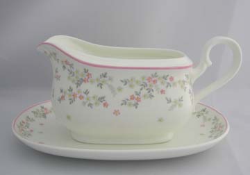 Villeroy and Boch Fleurosa Gravy Boat & Underplate