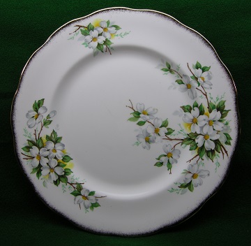 Royal Albert White Dogwood Plate - Dinner