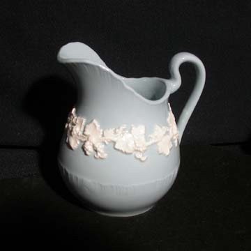 Wedgwood Cream Color On Lavender - Shell Edge Creamer - Large